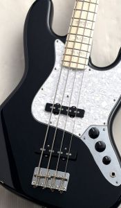 FREEDOM CUSTOM GUITAR RESEARCH、JBのベース検索結果一覧