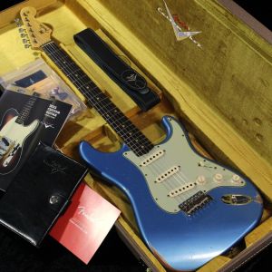 Fender Custom Shop、青 系のエレキギター検索結果一覧 | 【クロサワ