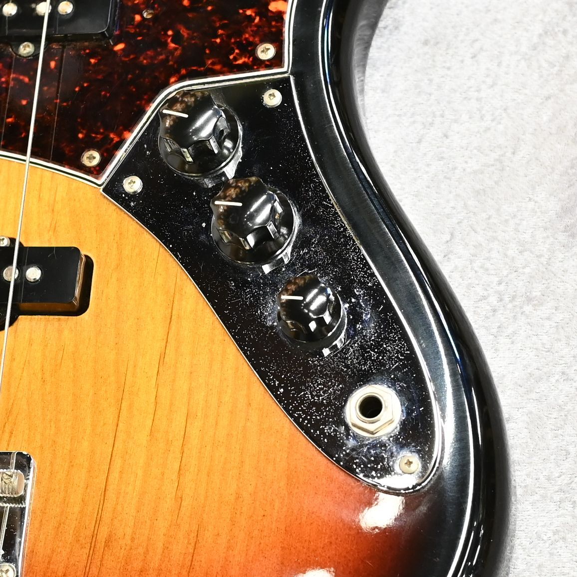 American Vintage 62 Jazz Bass 3Knobs ~3-Color Sunburst
