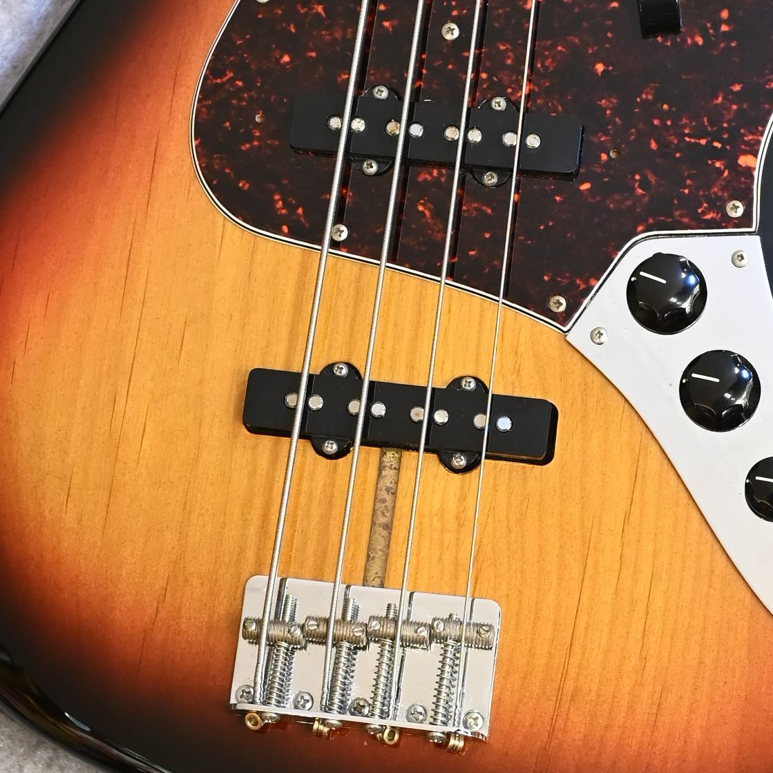 American Vintage 62 Jazz Bass 3Knobs ~3-Color Sunburst
