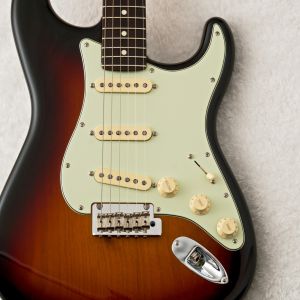 ストラト タイプ、サンバースト 系のエレキギター検索結果一覧