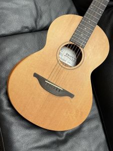 シダー、マホガニーのアコースティックギター検索結果一覧