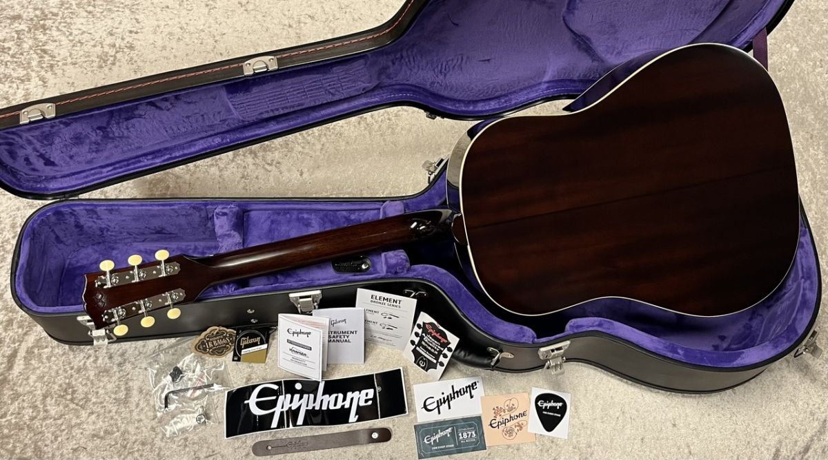 Inspired by Gibson Custom 1942 Banner J-45 Reissue Vintage