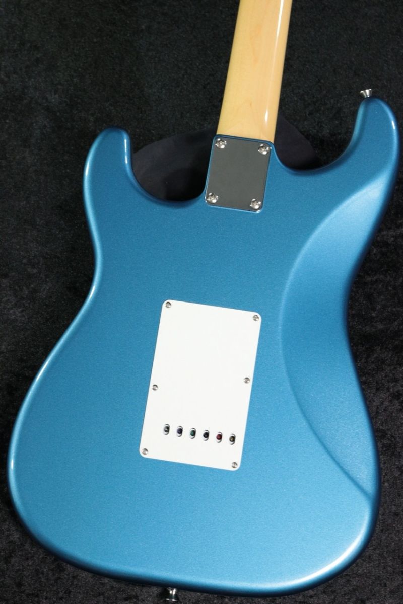 Made in Japan Traditional '60S Stratocaster/Lake Placid Blue