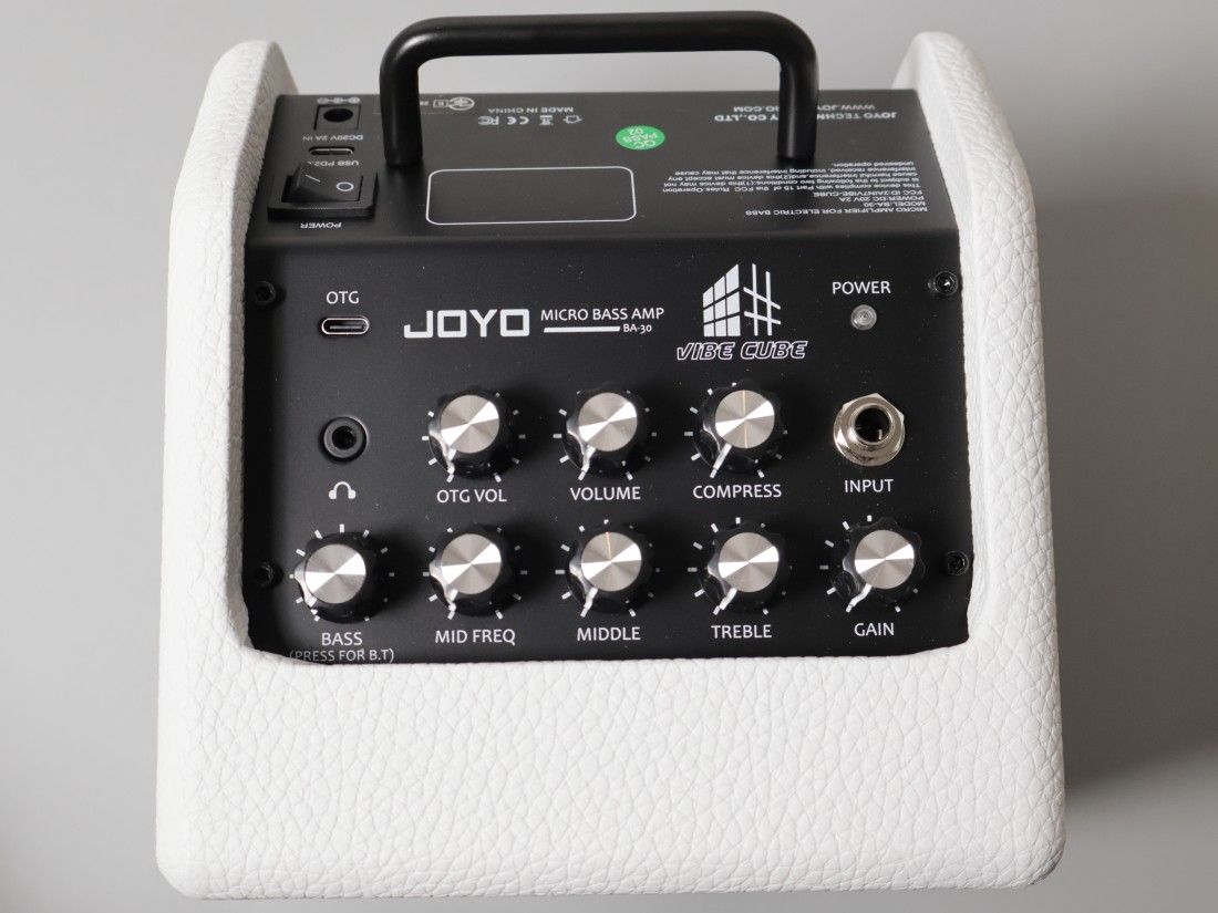 BA-30 VIBE CUBE Micro Bass Amp -White- | 【クロサワ楽器店