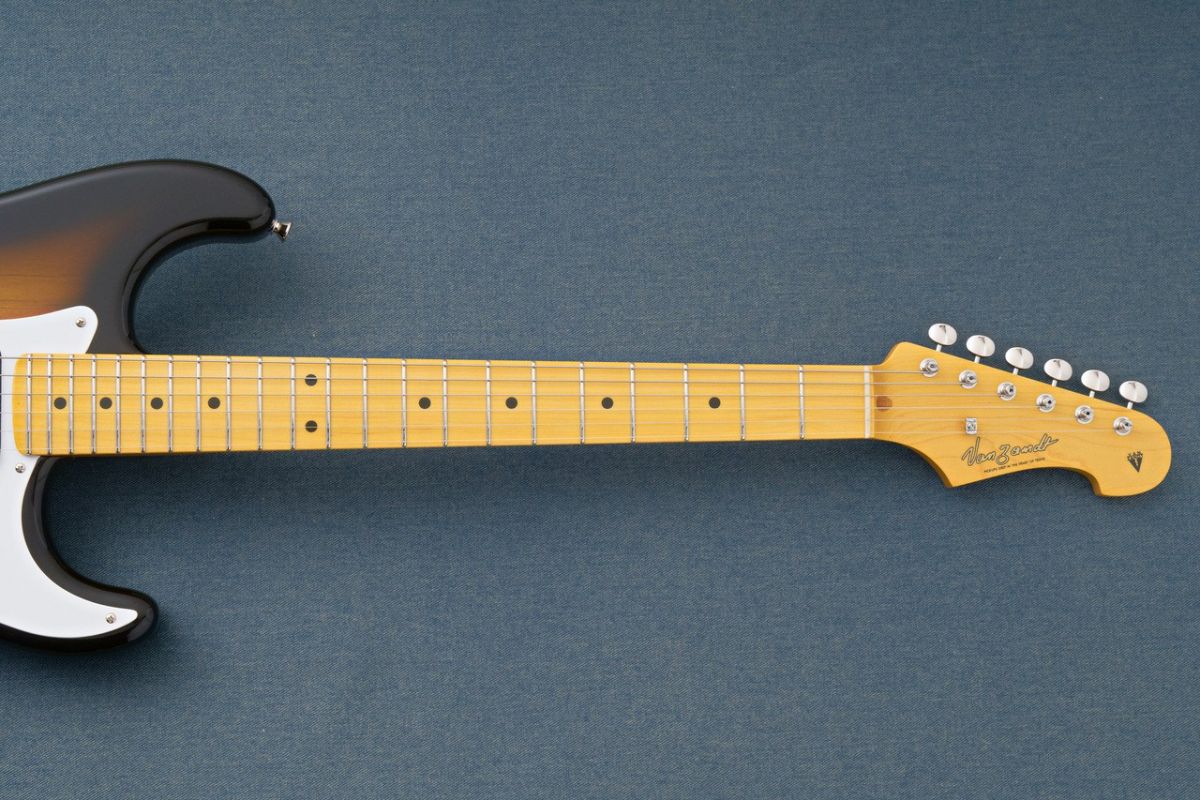 STV-R1 -2Tone Sunburst- 【3.51kg】 | 【クロサワ楽器店オンライン
