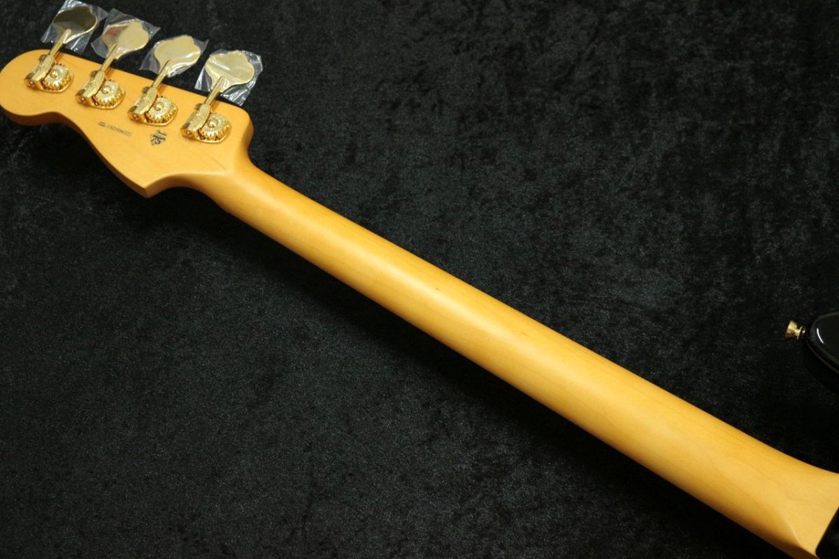 75th Anniversary American Professional II PJ Bass /2-Color