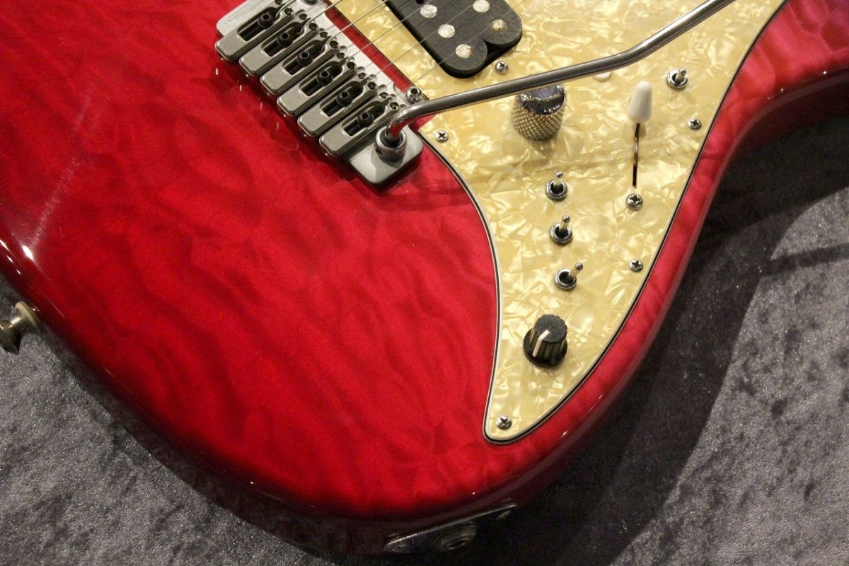 USA Studio Elite Quilted Maple Top/Mamuyo Back Jimburst
