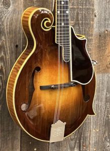 Gibson ヴィンテージ マンドリン F2 約100年前 USA ケース付 マンドリン、Gibsonのアコースティックギター検索結果一覧