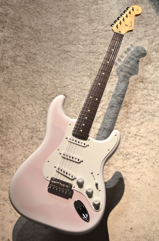 2026 Collection Made in Japan Hybrid II Stratocaster ～Pink Mist