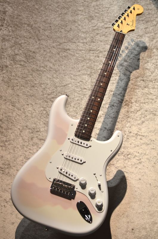 2026 Collection Made in Japan Hybrid II Stratocaster ～Yellow Mist