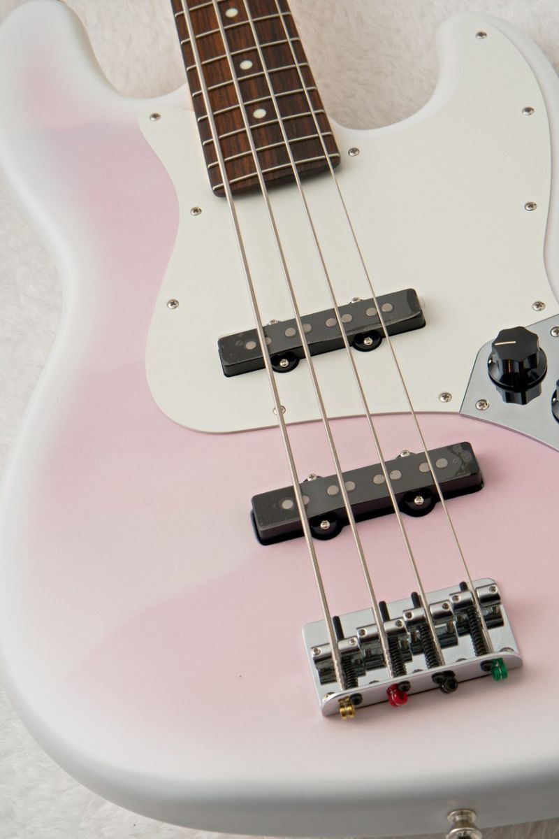 2026 MIJ HYBRID II JAZZ BASS MISTY SATIN Pink Mist 【マットな限定