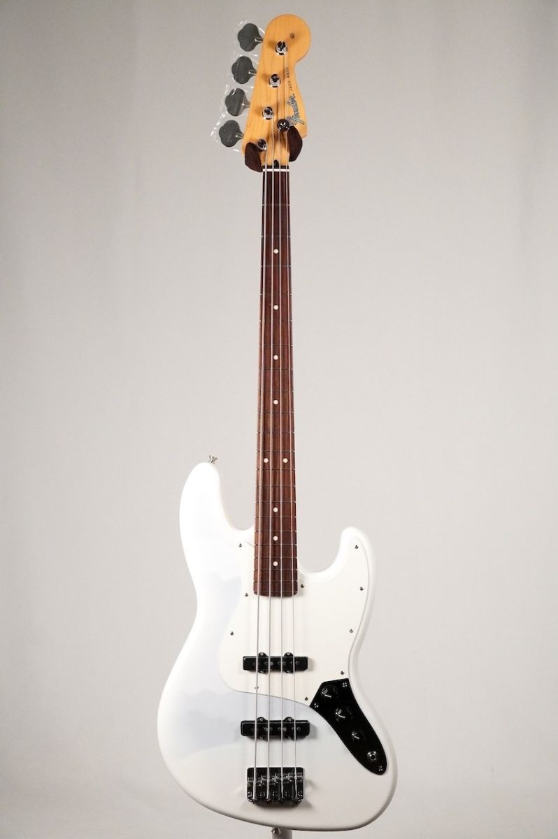 【ほぼ未使用】ホワイト ソリッドボディ エレキベース Made in Japan Hybrid II 2026 Collection Jazz Bass Misty Satin