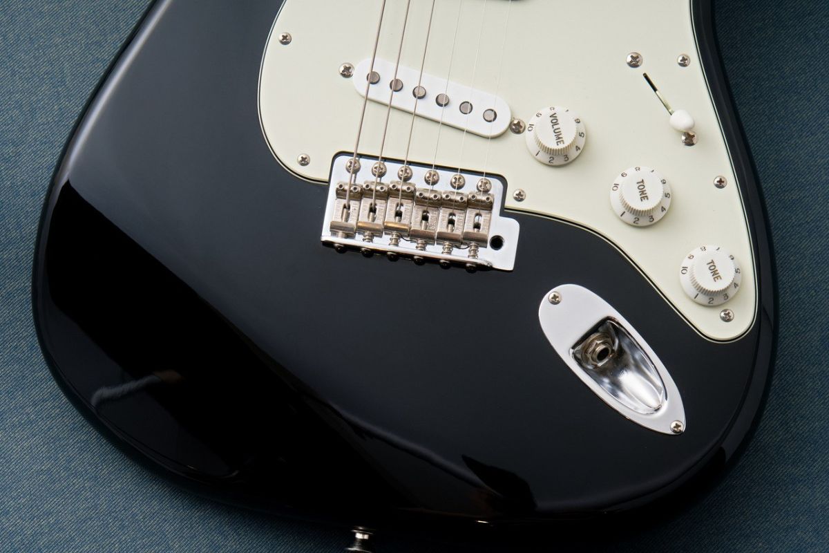 Made in Japan Traditional II 60s Stratocaster Mod.-Black
