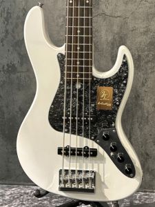 白 系、5弦のベース検索結果一覧 | 【クロサワ楽器店オンライン