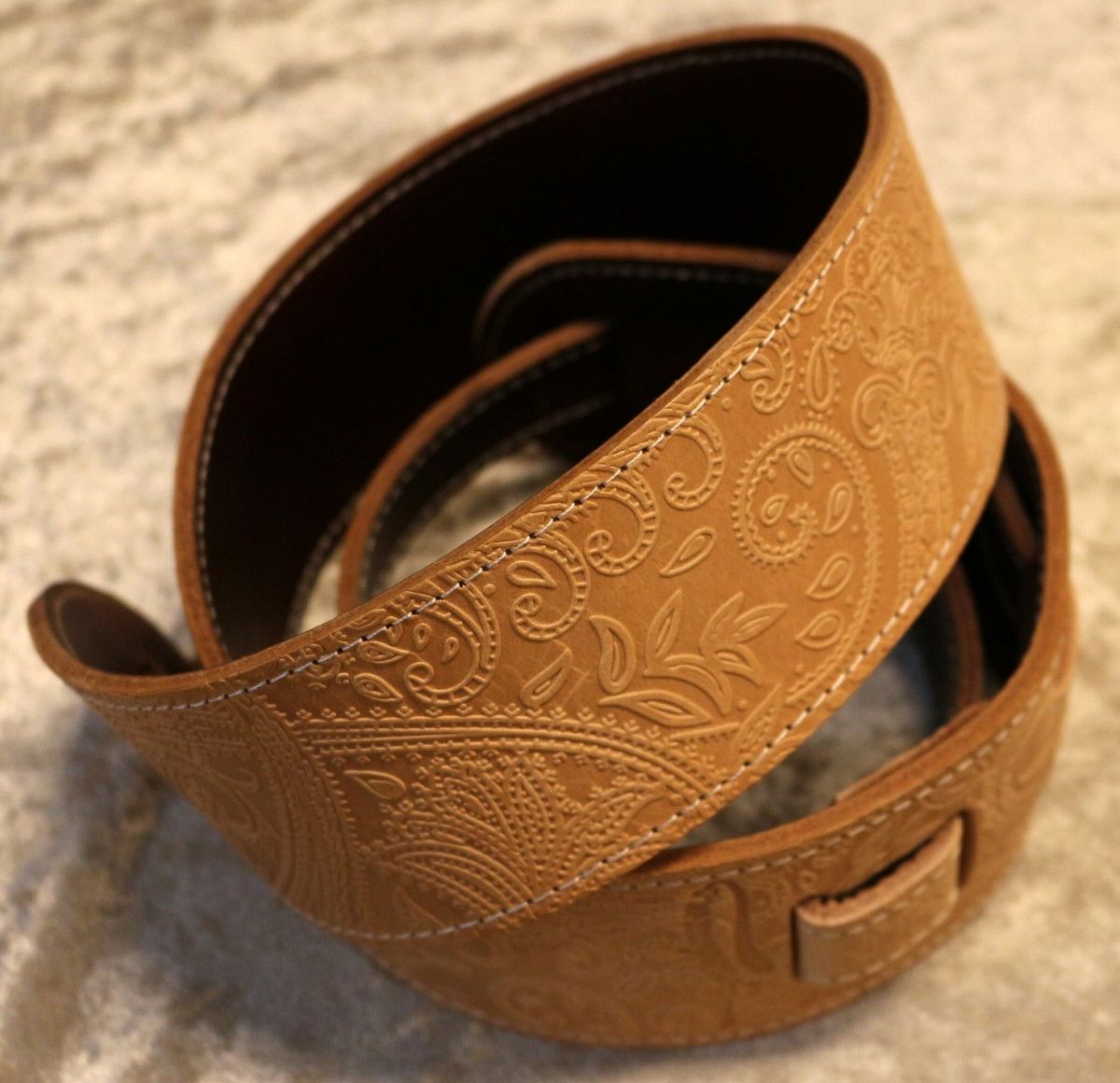 G-Special Saddle Leather Paisley Natural | 【クロサワ楽器店