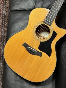 アコースティックギター、Taylor、20万円～30万円未満の