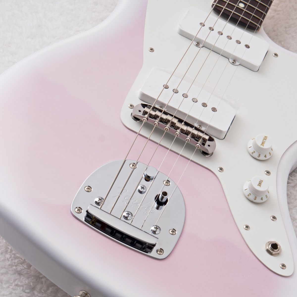 2026 Made in Japan Hybrid II Jazzmaster Misty Satin Pink Mist