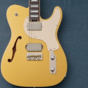 テレキャス タイプ、メイプルトップ/マホガニーバックのエレキギター