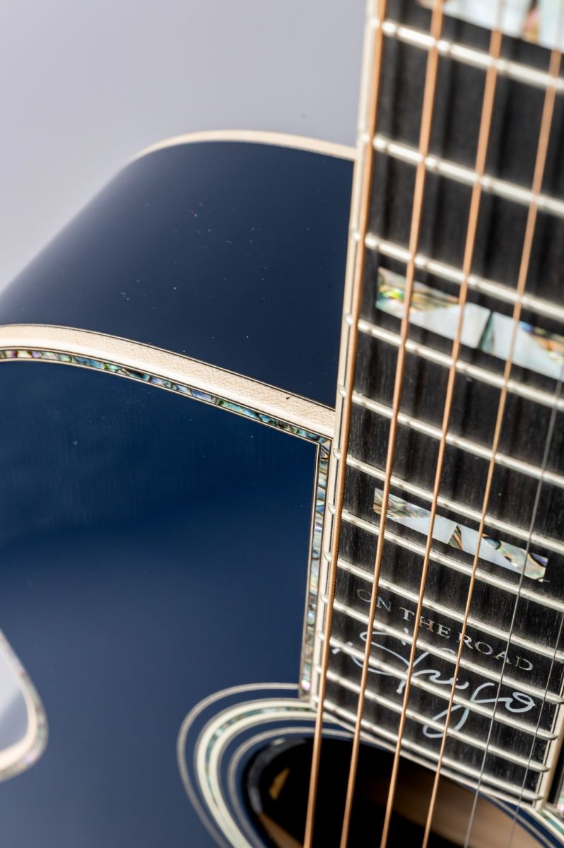 Martin Custom & Special Editions OM Style42 SH NAVY BLUE