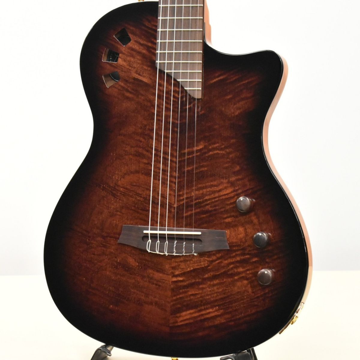 クロサワ横浜店】Stage Edge Burst 【5cm未満の薄胴エレガット