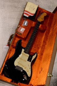 ストラト タイプ、Fenderのエレキギター検索結果一覧 | 【クロサワ楽器