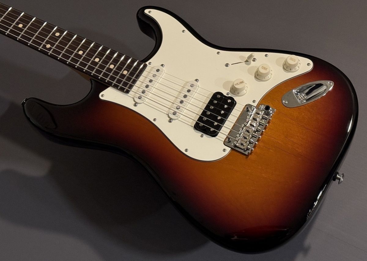 Classic S/SSH 3Tone Sunburst | 【クロサワ楽器店オンラインショップ