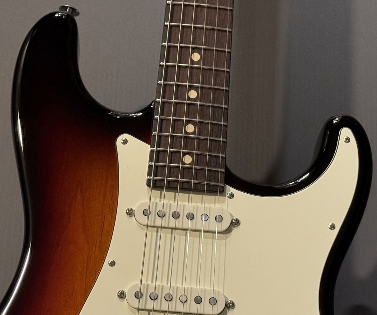 Classic S/SSH 3Tone Sunburst | 【クロサワ楽器店オンラインショップ