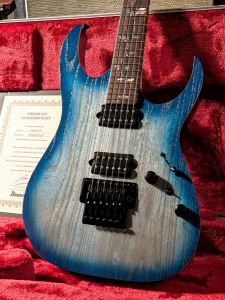 青 系、30万円～50万円未満のエレキギター検索結果一覧 | 【クロサワ
