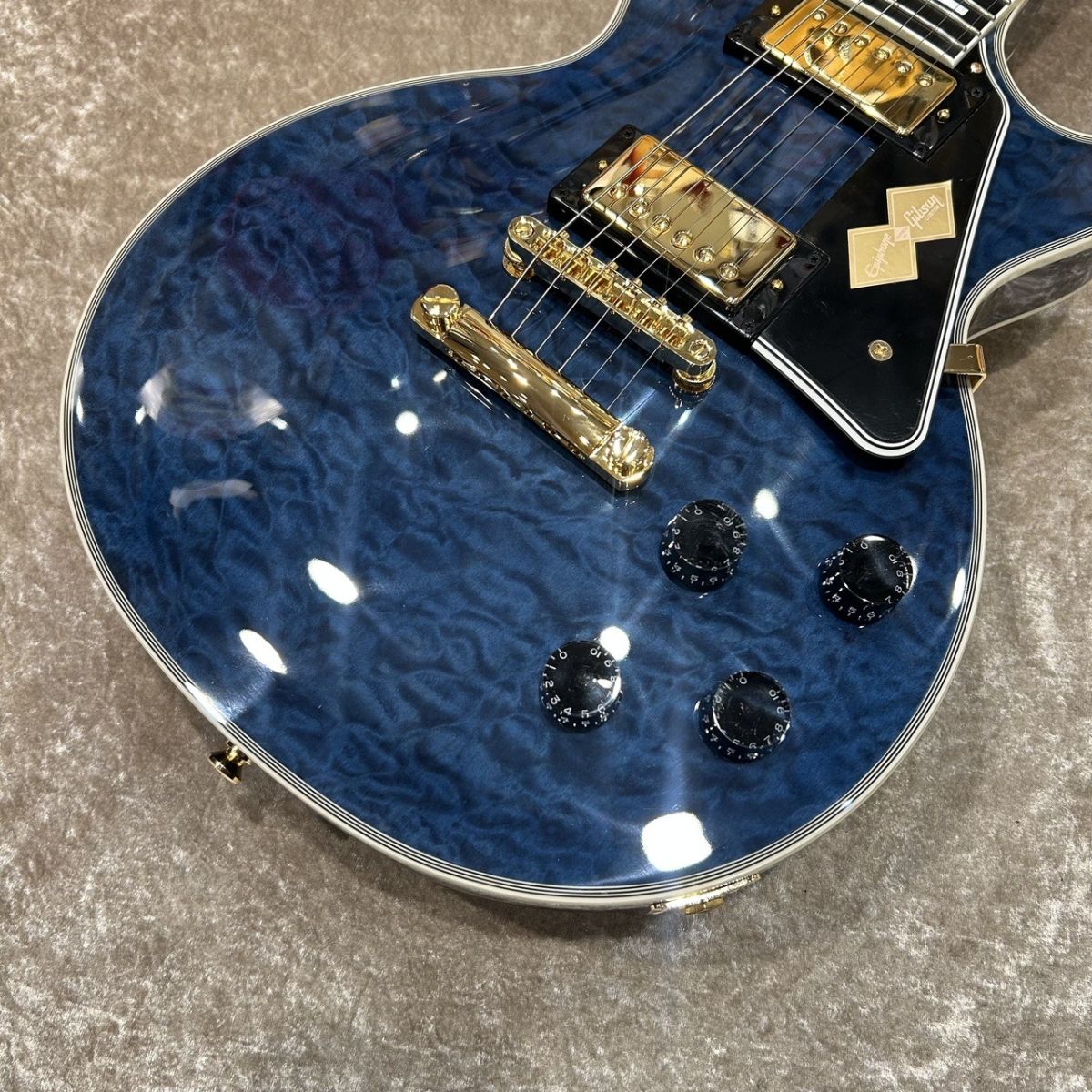 Dealer Select IGC Les Paul Custom Quilt Gloss Viper Blue