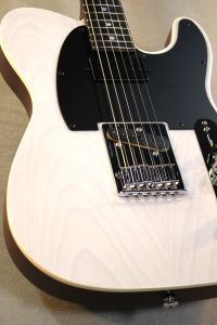 白 系、デタッチャブル（ボルトオン）のエレキギター検索結果一覧