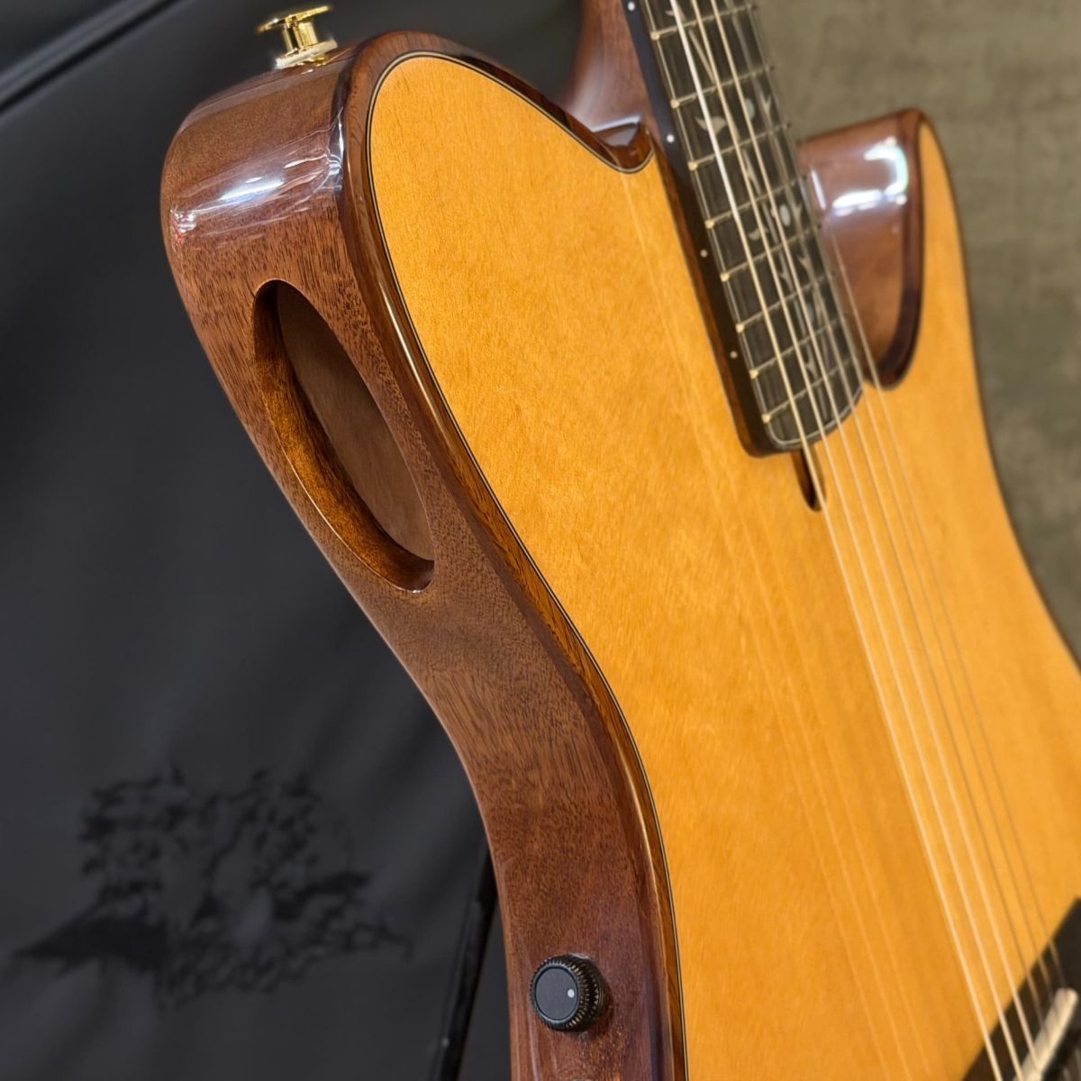 Polyphia】TOD100N ~Natural High Gloss~ #260509029【2.48kg】【Tim Polyphia】TOD100N ~Natural High Gloss~ #260509029【2.48kg】【Tim