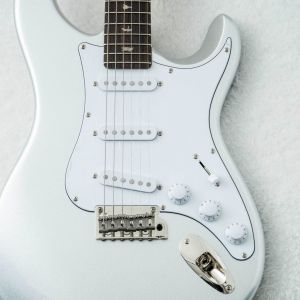 シルバー 系のエレキギター検索結果一覧 | 【クロサワ楽器店オンライン