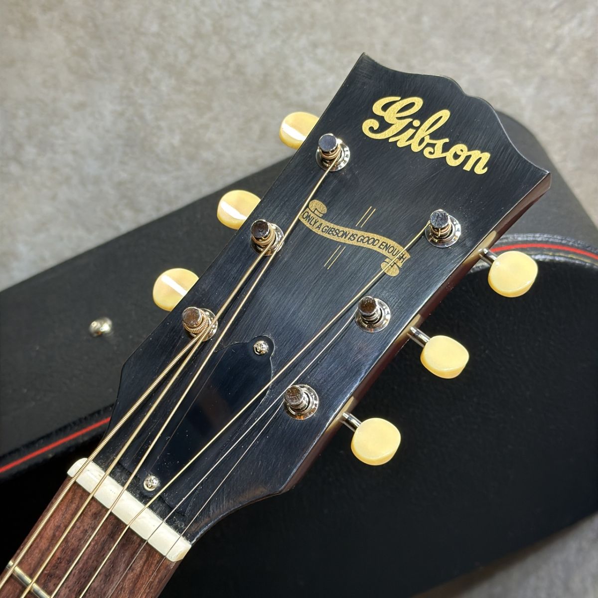 1942 Banner J-45 Vintage Sunburst #22155048 | 【クロサワ楽器店