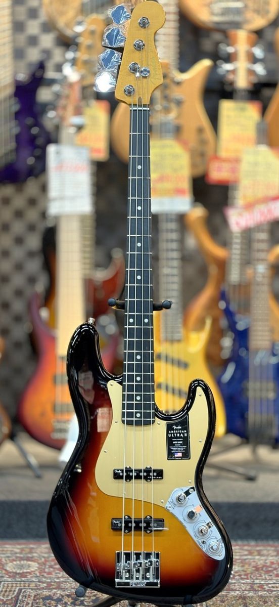 American Ultra II Jazz Bass - Ultraburst - | 【クロサワ楽器店