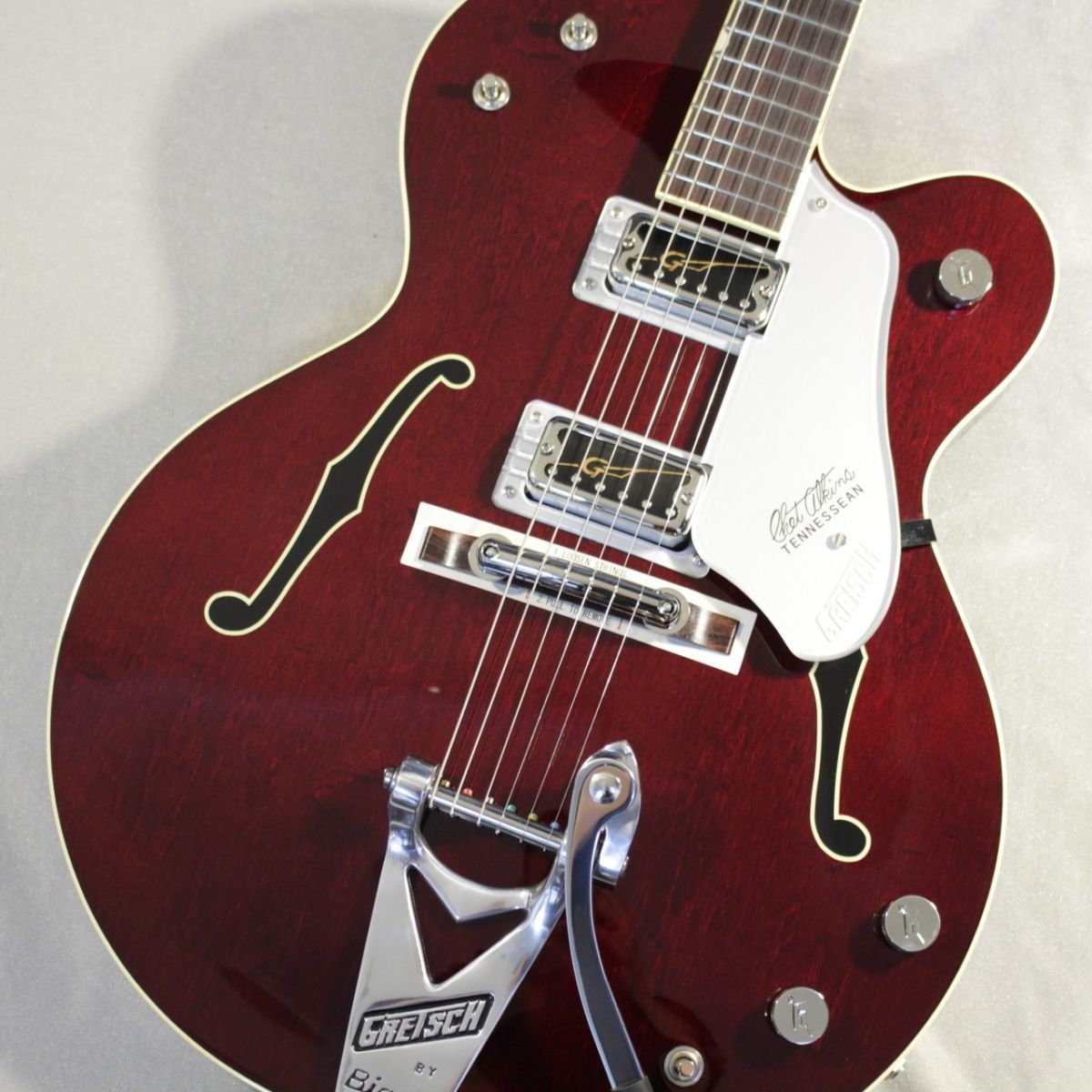 G6119T-62 Vintage Select '62 Tennessee Rose w/Bigsby -Dark Cherry