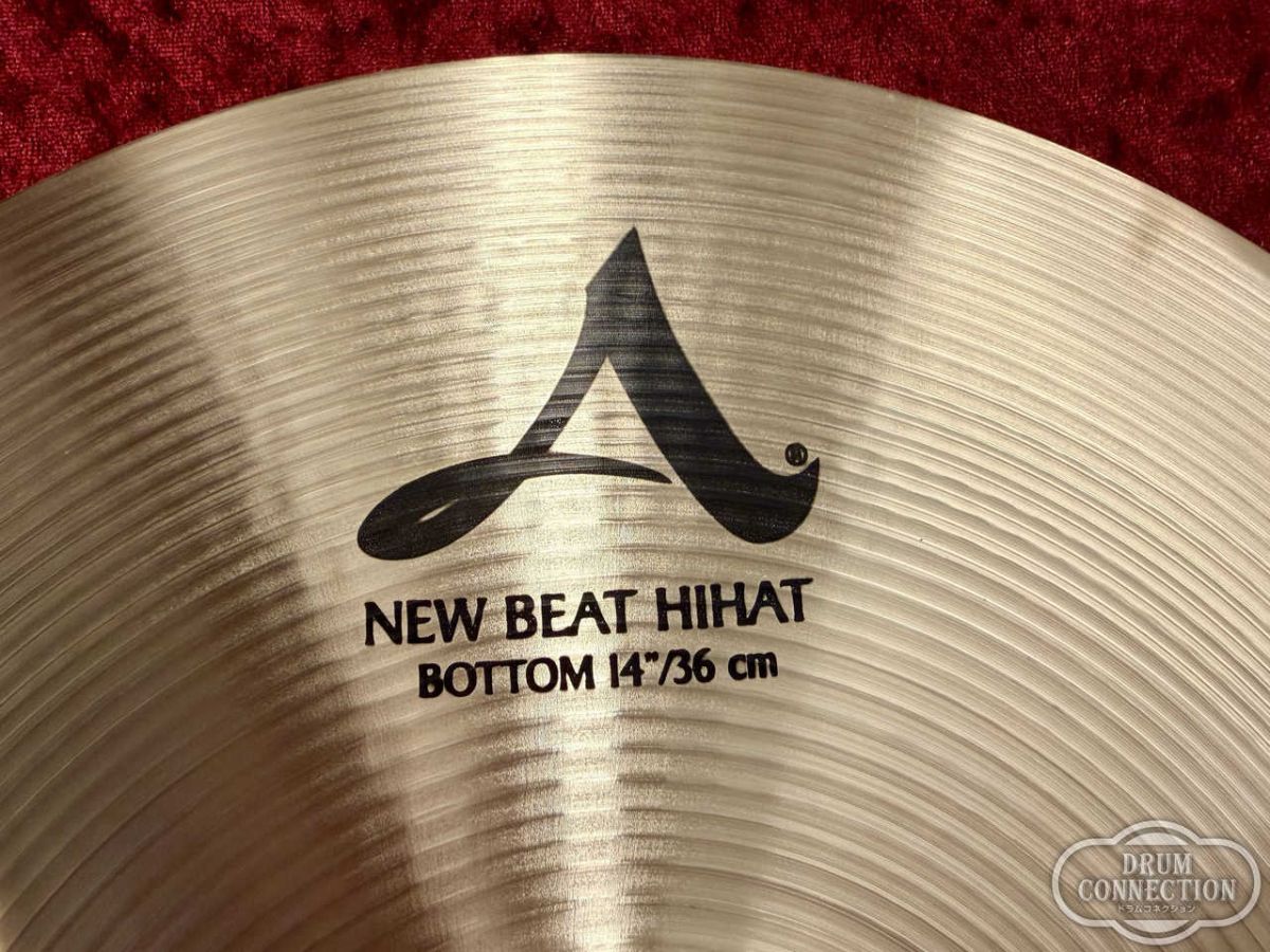 A Zildjian New Beat Hi-Hats 14