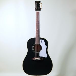 Acoustic World、ドレッドノート タイプ、スプルースの